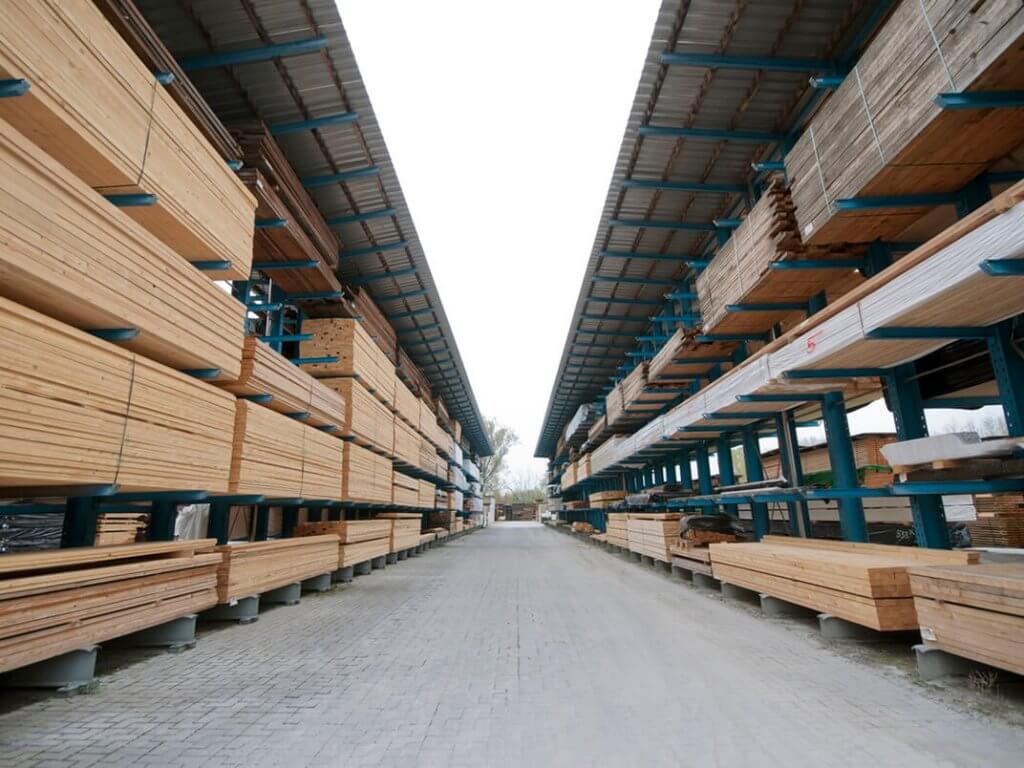 Why Shop at a Lumber Yard Rather Than a Big Box Store? - J&W Lumber